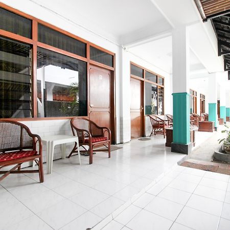 Reddoorz Plus Near Alun Alun Selatan Yogyakarta Ngoại thất bức ảnh